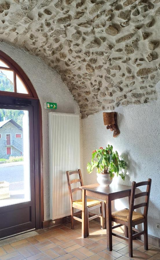 Auberge Du Glandon Saint-Colomban-des-Villards Buitenkant foto